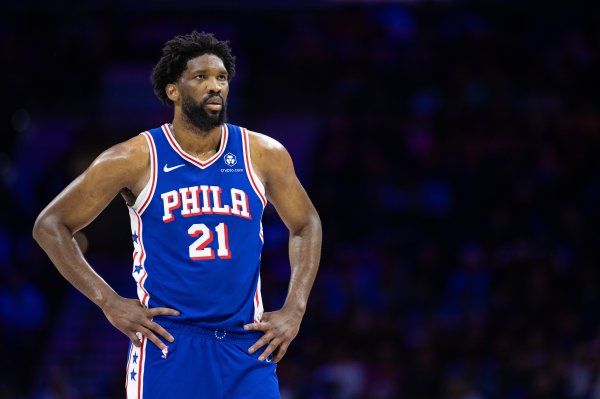 McCain: Embiid rất dễ tính, anh ấy bị hiểu lầm theo nhiều cách