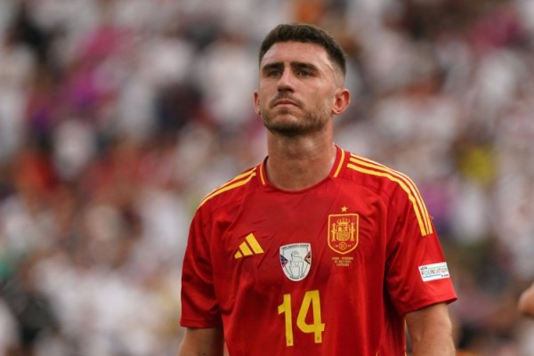 Romano: Biba đã ký các tài liệu chuyển nhượng Laporte với Riyadh, chờ đợi các bước chính thức